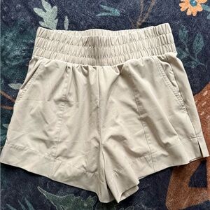 Abercrombie & Fitch High Waist Cream Shorts